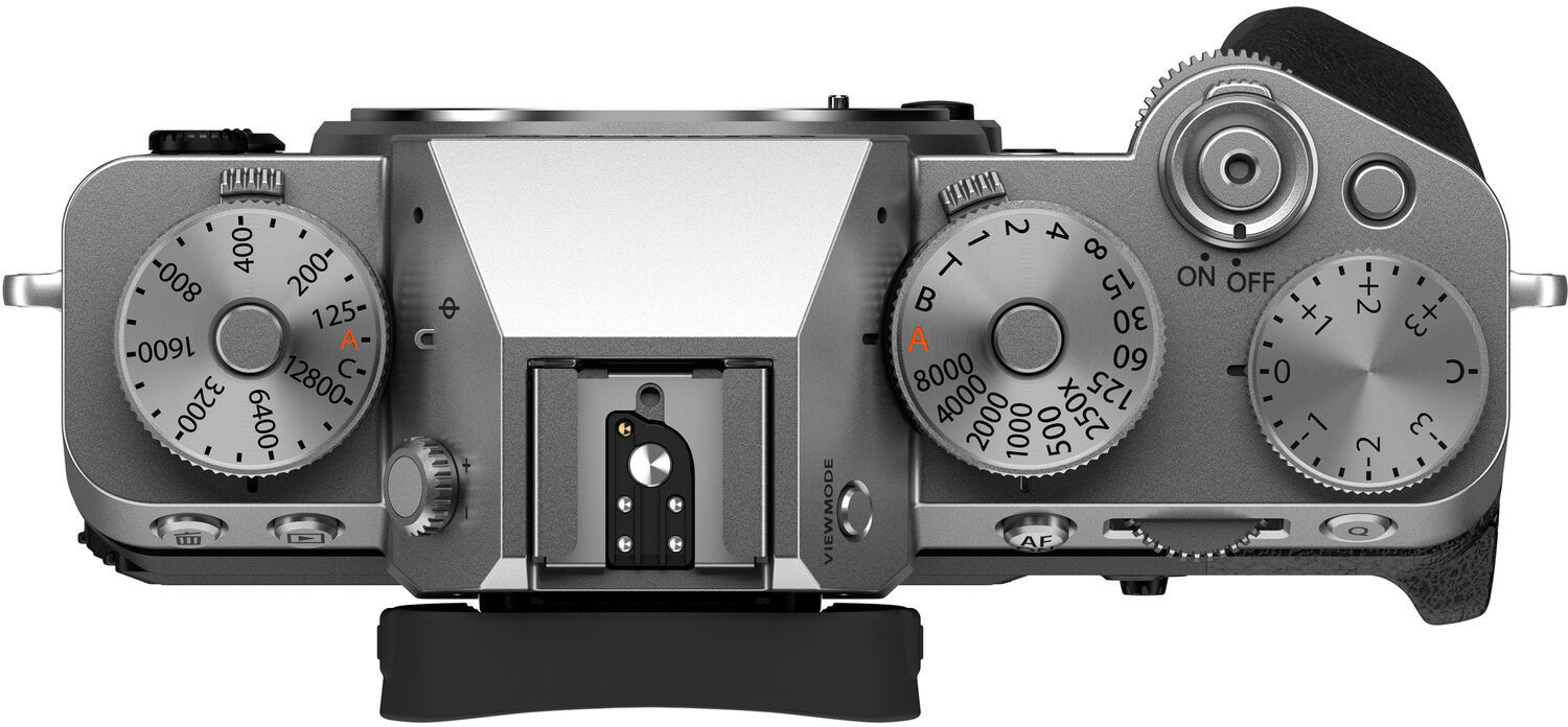 Fujifilm X-T5 + 16-50mm, silver |