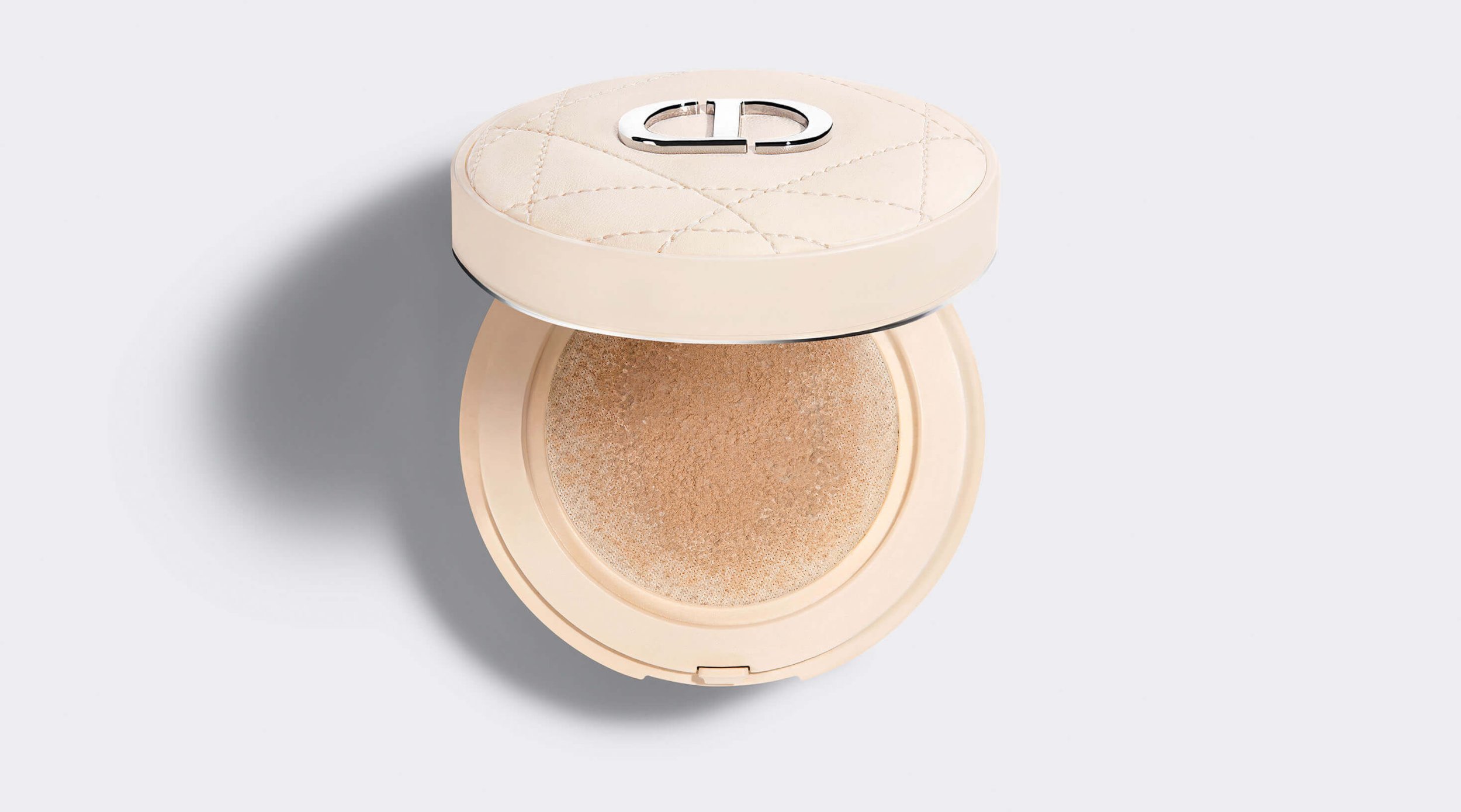 Dior Christian , Forever Cushion, Transparent, Loose