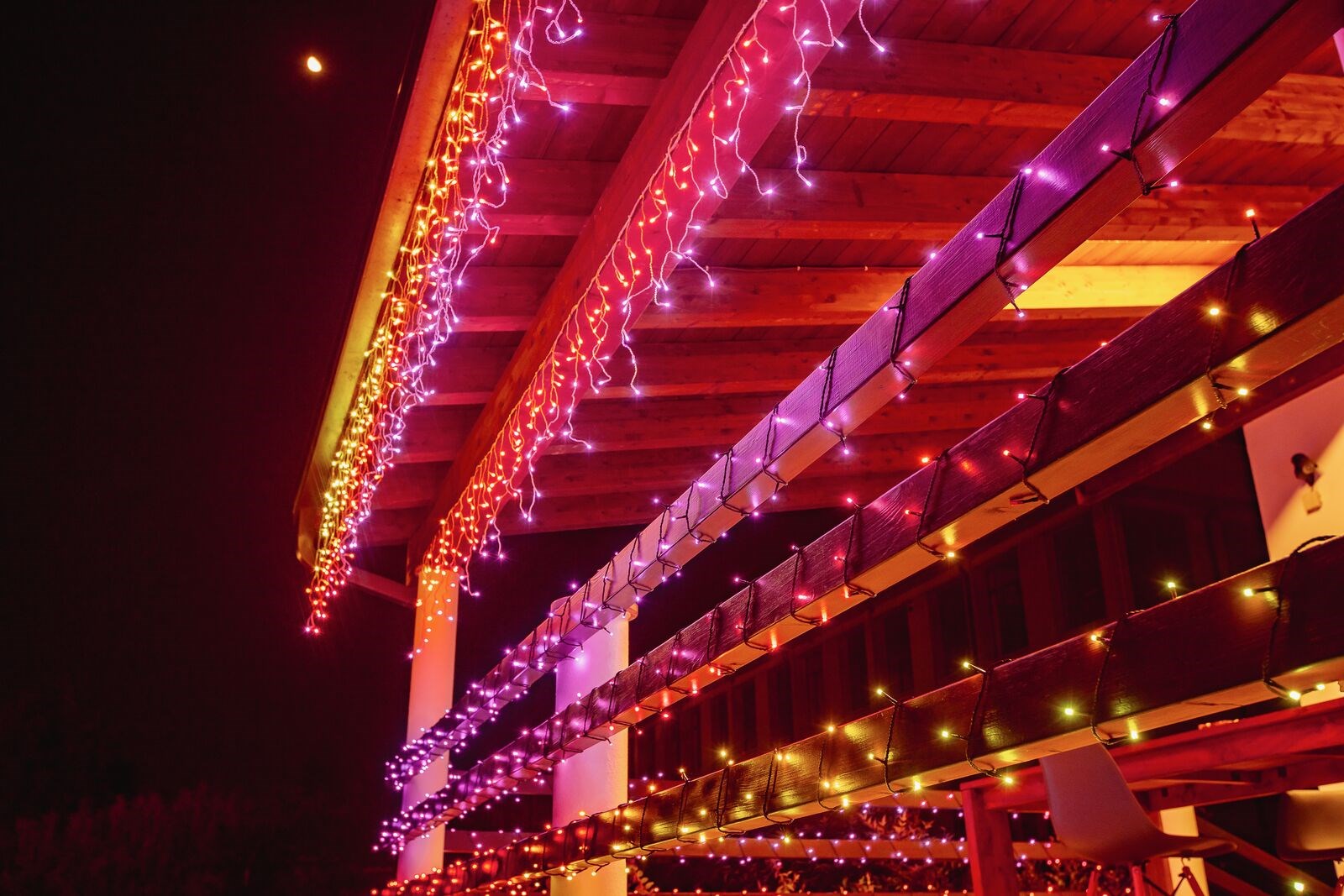 INTELLIGENT LED ICICLES TWINKLY 190 RGB