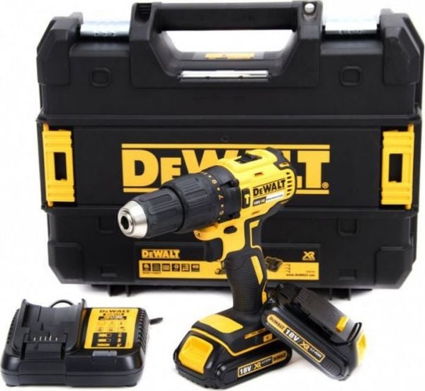 Kompakta un jaudīga akumulatora triecienurbjmašīna: DeWalt
