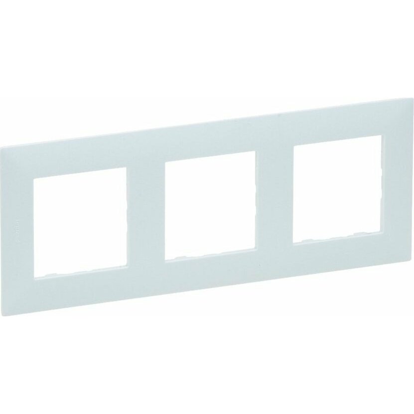 Legrand potrójna Niloe Step (863093) |