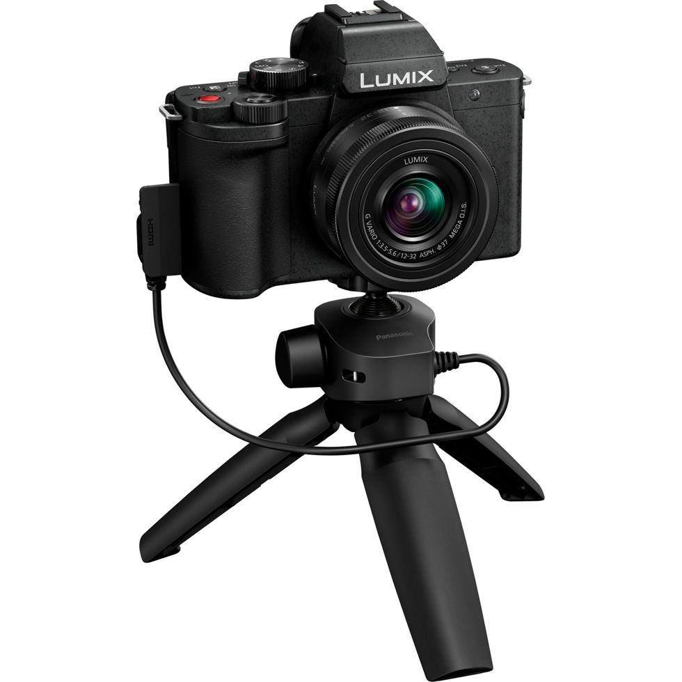 Panasonic Lumix DC-G100D + 12-32mm +