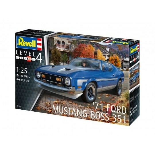 Revell Model 71 Ford Mustang Boss