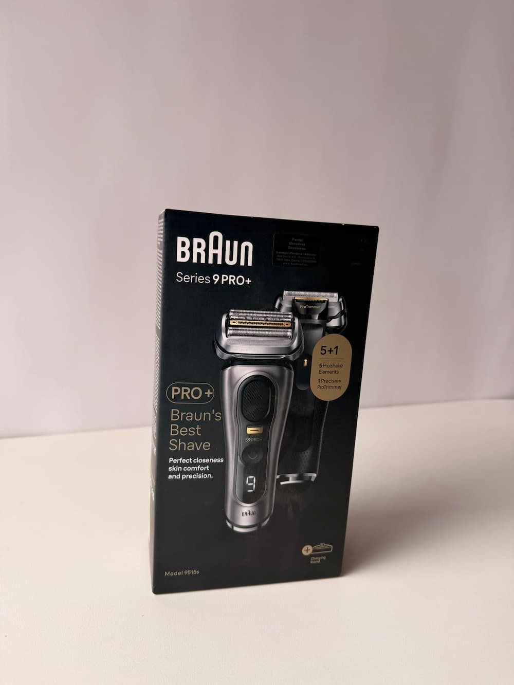 PreceBojātu iepakojumu-BRAUN el.skuvekSeries 9 Pro+