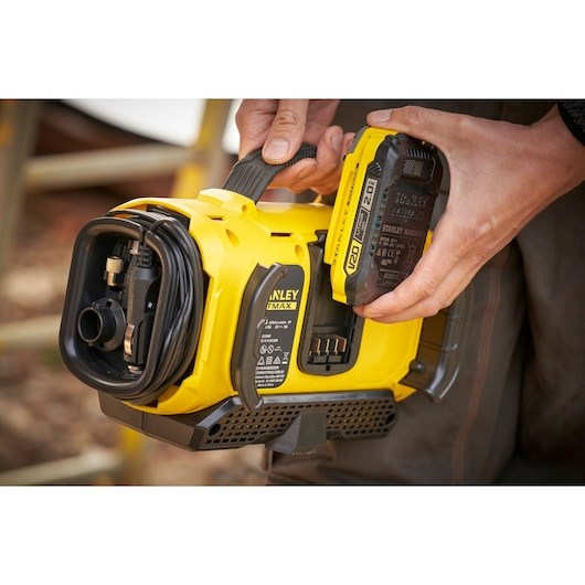 Rechargeable compressor 18V SFMCE520B STANLEY |
