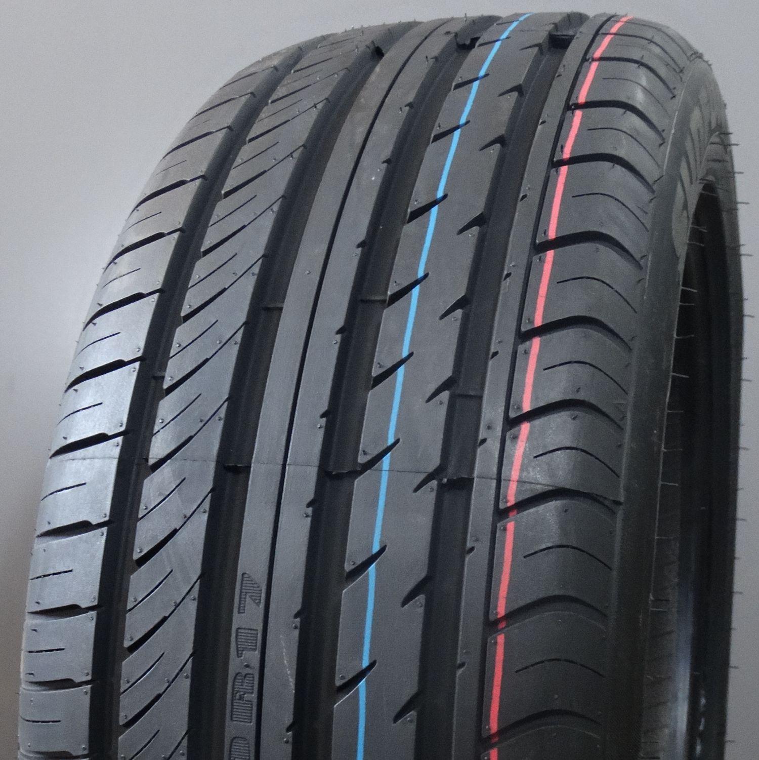 SUNFULL SF888 215 / 50 R17