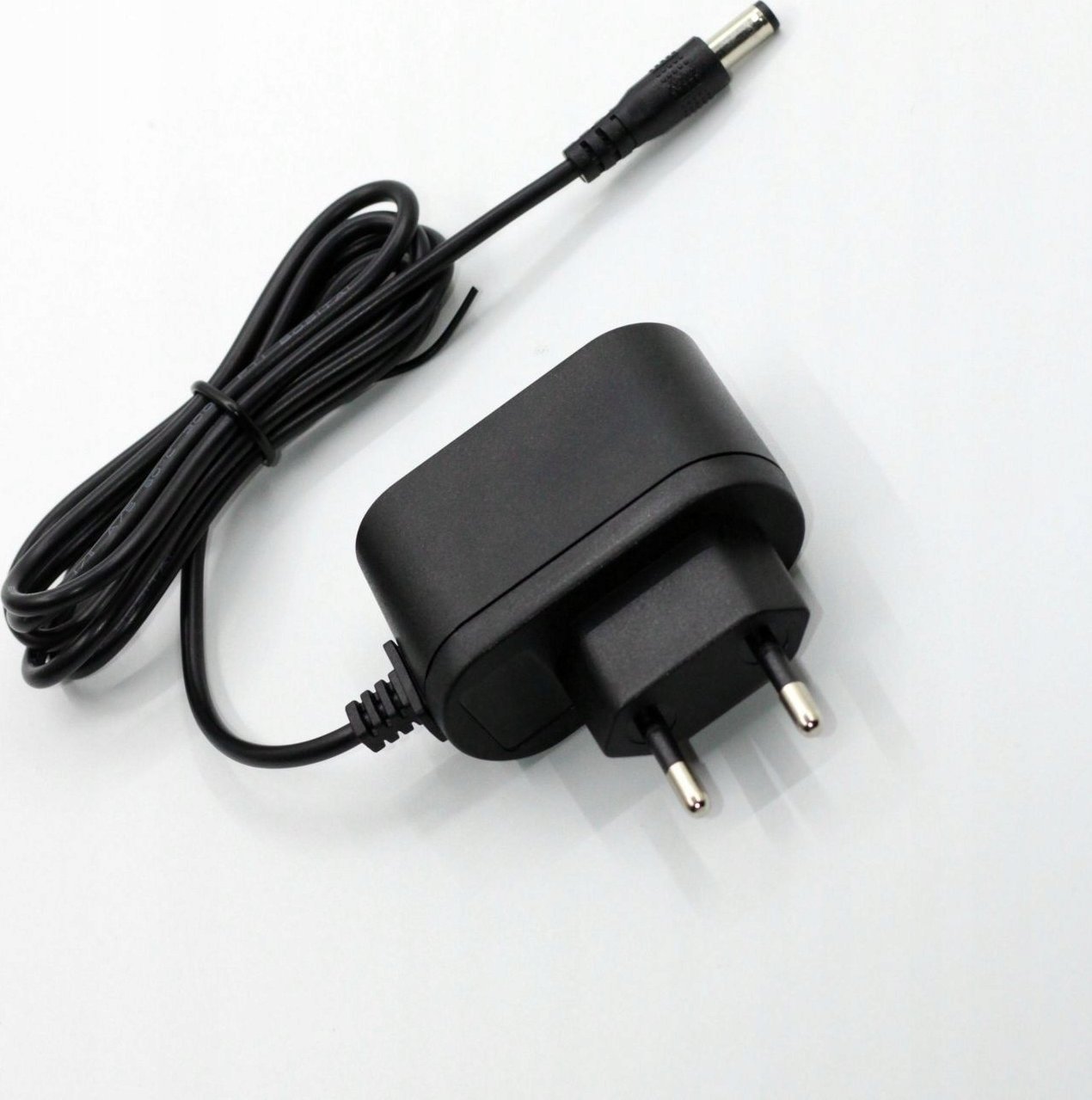 Zasilacz CoreParts 12 W  (MBXGP-AC0002) |